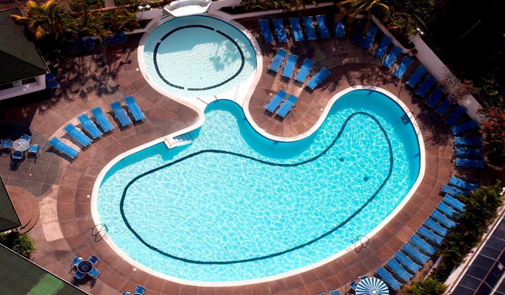 Hotel Cristina Suites Puerto La Cruz Kültér fotó