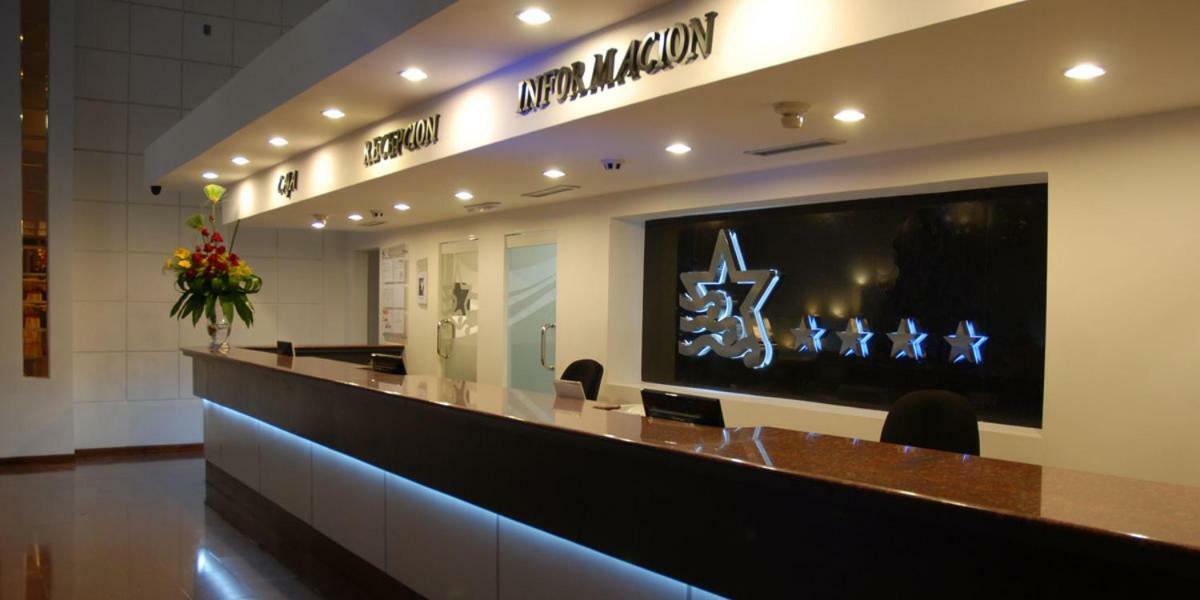Hotel Cristina Suites Puerto La Cruz Kültér fotó
